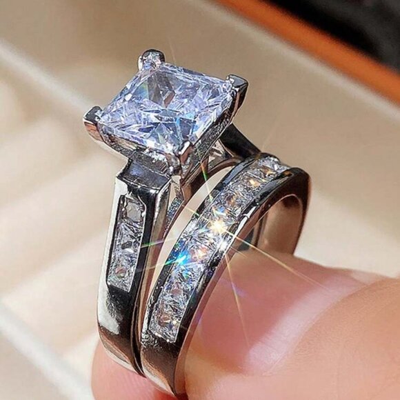 2P BRIDAL WEDDING RING - Picture 1 of 2